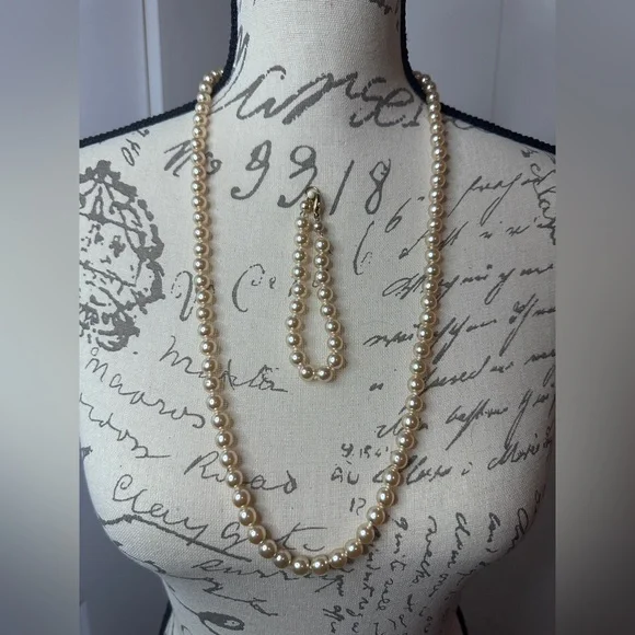 Vintage Glass Pearl Necklace and Bracelet Set - Picture 1 of 3
